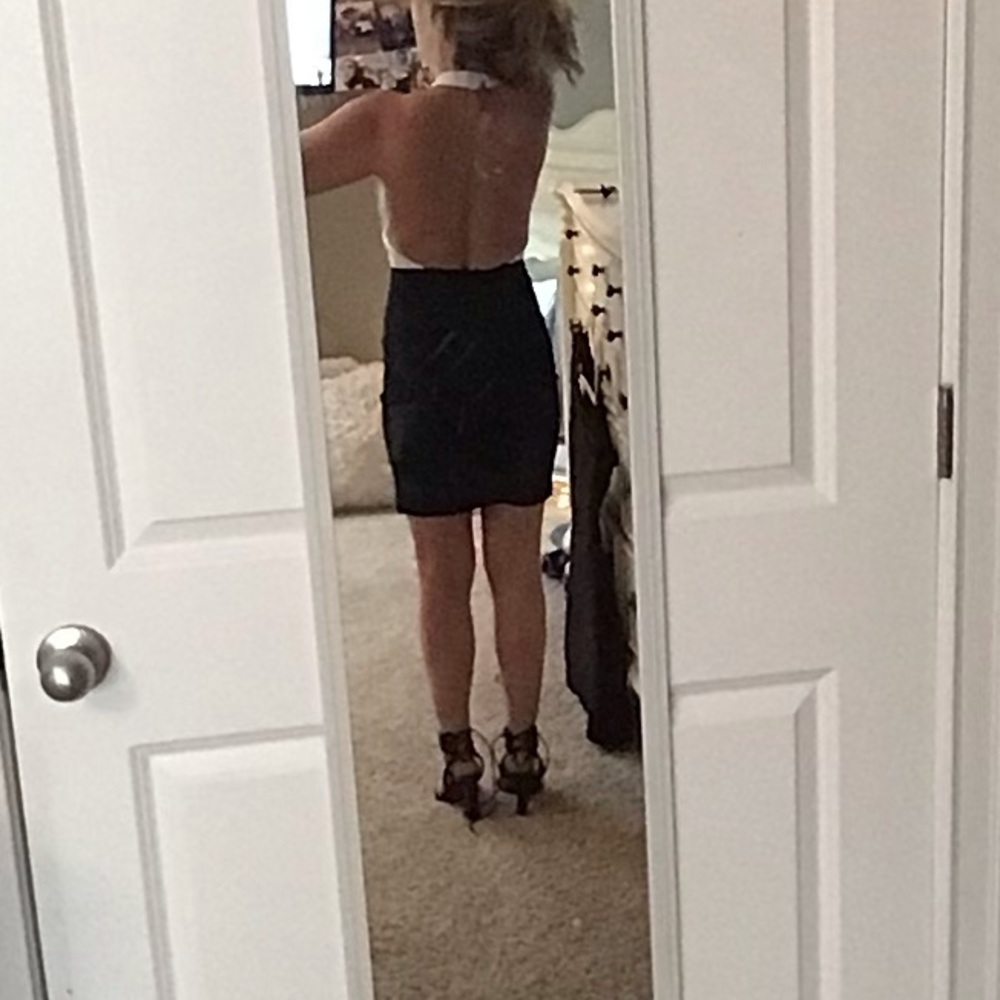 Super sexy backless mini dress size xsmall - Picture 2 of 8